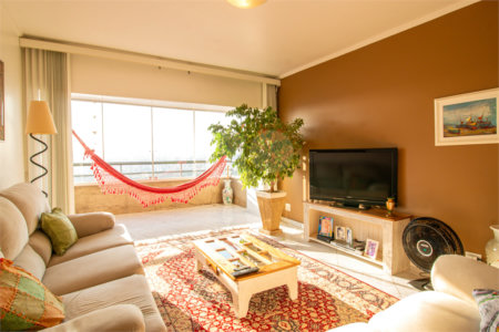 Apartamento à venda com 3 quartos, sendo 1 suíte, em Alto da Boa Vista, São Paulo, SP