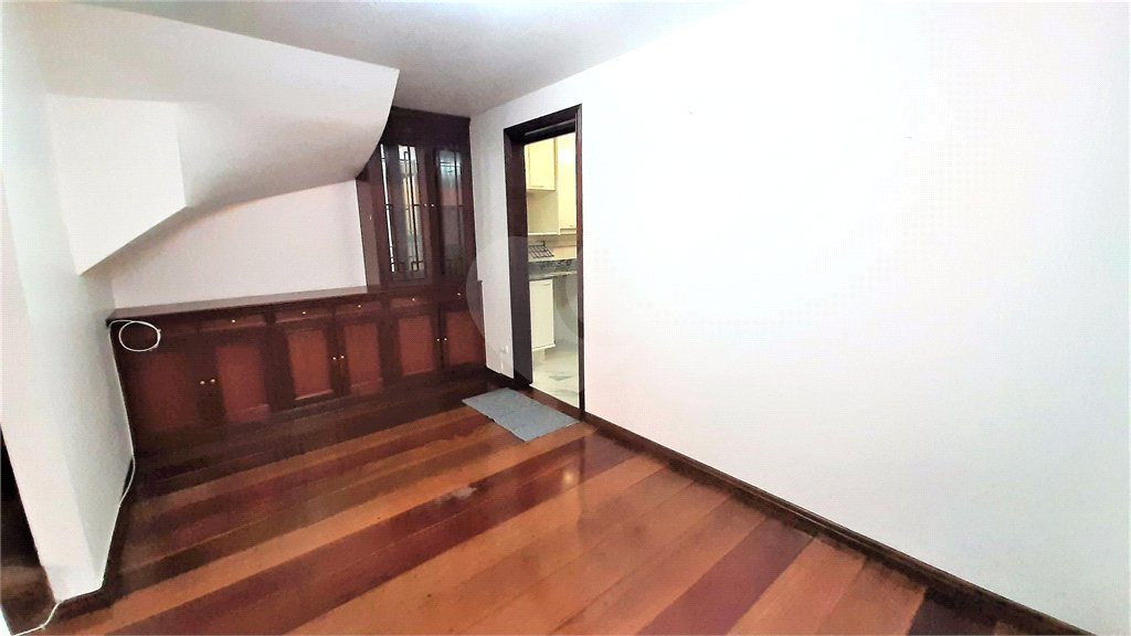 Casa à venda com 3 quartos, sendo 1 suíte, em Chácara Santo Antônio (zona Sul), São Paulo, SP