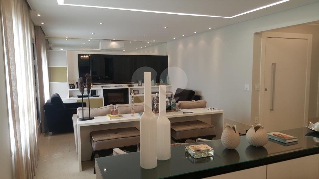 Apartamento à venda ou para alugar com 3 suítes em Vila Olímpia, São Paulo, SP