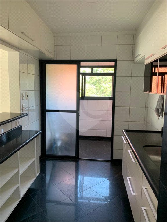 Apartamento à venda com 3 quartos, sendo 1 suíte,  em Vila Andrade, São Paulo, SP