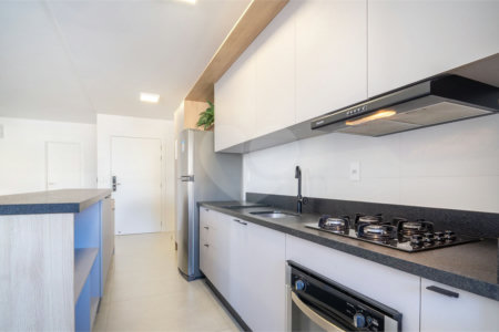 Apartamento à venda com 3 suítes em Jurerê, Florianópolis, SC