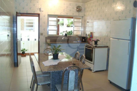 Casa à venda com 3 quartos em Cidade Aracilia, Guarulhos, SP