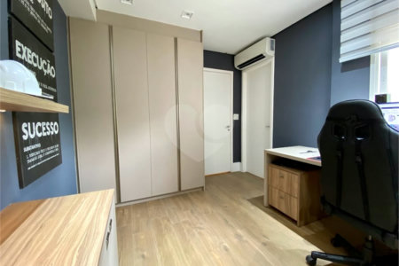 Apartamento à venda com 3 suítes em Vila Suzana, São Paulo, SP