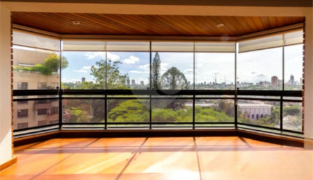 Apartamento à venda com 3 quartos, sendo 2 suítes,  em Higienópolis, São Paulo, SP