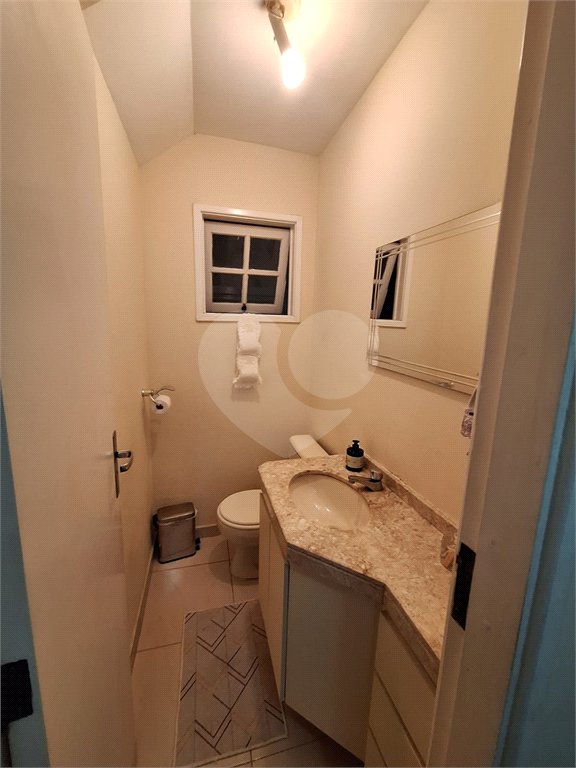 Casa à venda com 5 quartos, sendo 3 suítes,  no condomínio Vila Panamericana, São Paulo - SP