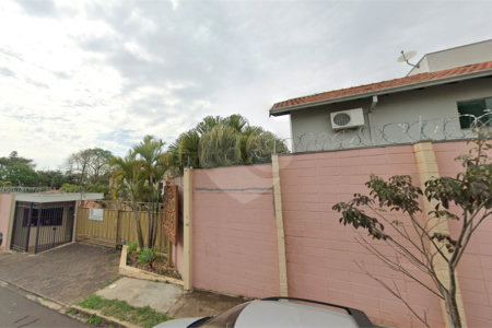 CASA COM 3 QUARTOS NO CONDOMÍNIO GRAND VILLE