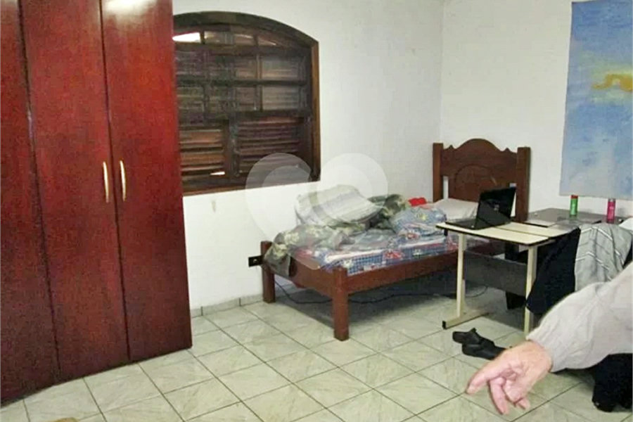 Sobrado à venda com 6 quartos, sendo 4 suítes, em Vila Albertina, São Paulo, SP