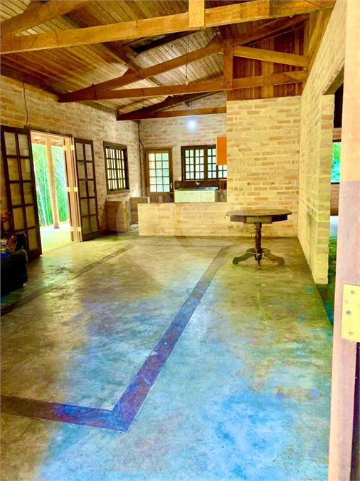 Chácara à venda com 3 quartos, sendo 1 suíte, no Centro (canguera), São Roque, SP