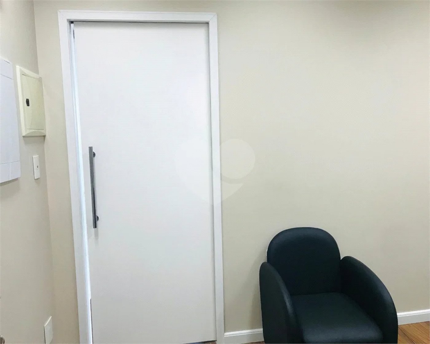 OPORTUNIDADE DOMO BUSINESS - MOBILIADA E PRONTA P/ USO!