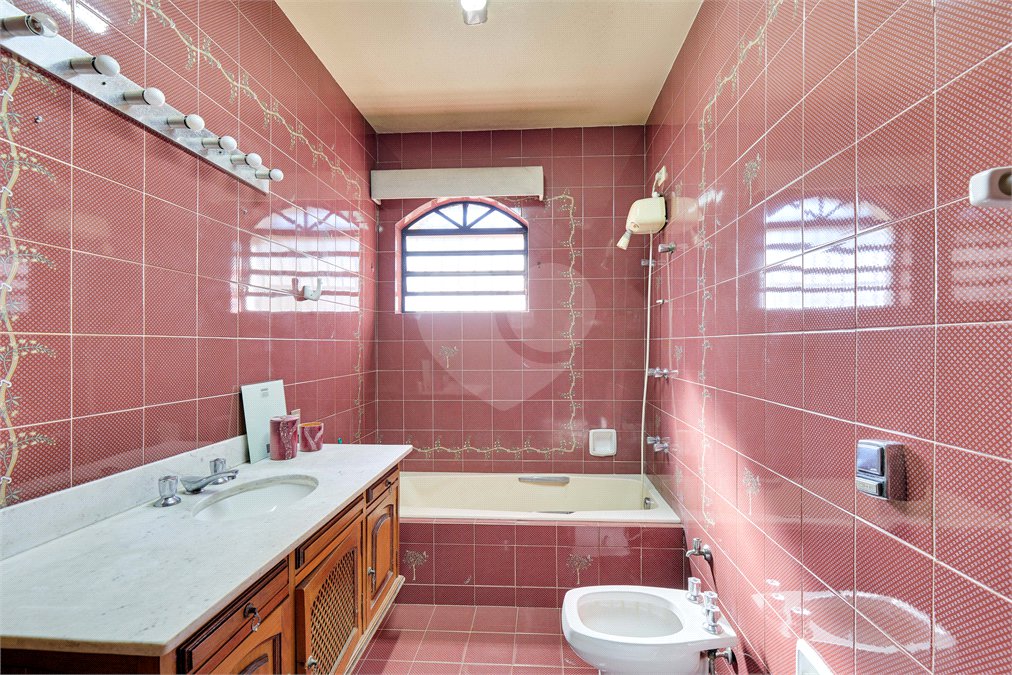 Casa de Vila à venda com 4 suítes em Granja Julieta, São Paulo, SP