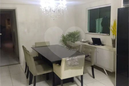 Sobrado à venda com 3 suítes em Vila Mazzei, São Paulo, SP