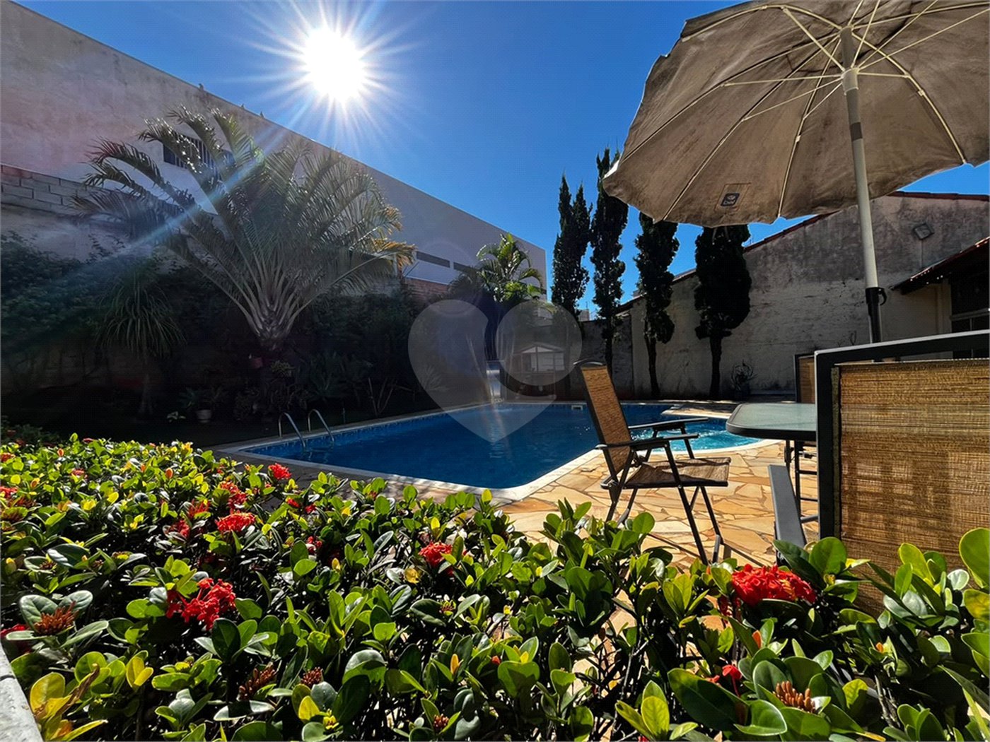 Casa à venda com 3 quartos, sendo 1 suíte, em Vila Nastri, Itapetininga, SP