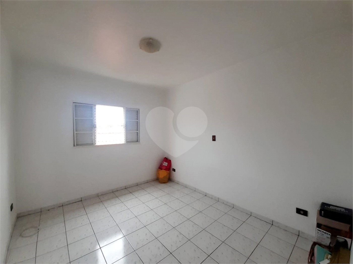 Casa à venda com 3 quartos, sendo 1 suíte,  em Jardim Califórnia, Indaiatuba, SP