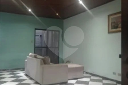 CASA A VENDA, PARQUE BANDEIRANTES, 3 DORMITORIOS 1 SENDO SUÍTE, 2 VAGAS DE GARAGEM, SJC/SP