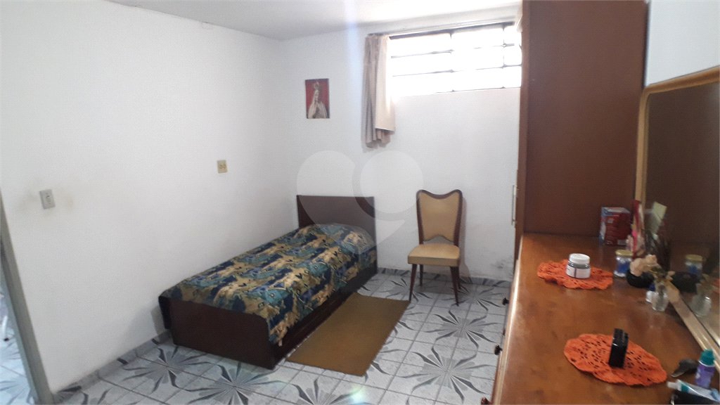 Casa Térrea à venda com 5 quartos, sendo 2 suítes,  em Parada Inglesa, São Paulo, SP