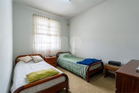 Sobrado à venda com 3 quartos, sendo 1 suíte, em Moema, São Paulo, SP
