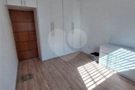 Sobrado à venda com 2 quartos em Santa Teresinha, São Paulo, SP