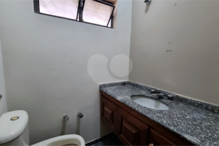 Sobrado para alugar com 4 suítes em City América, São Paulo, SP