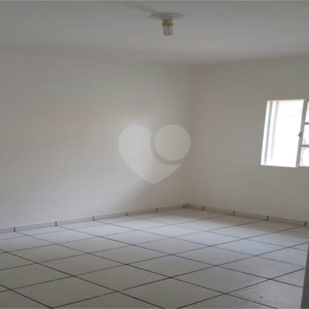 Casa à venda com 4 quartos, sendo 2 suítes,  no condomínio Villagio Colinas do Sol, Sorocaba - SP