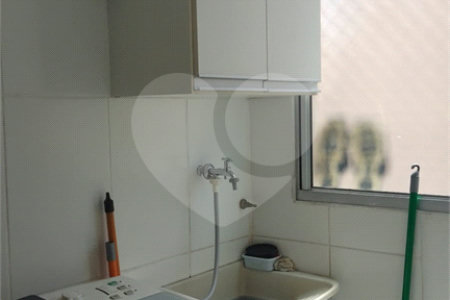 Apartamento à venda com 2 quartos em Vila Figueira, Suzano, SP