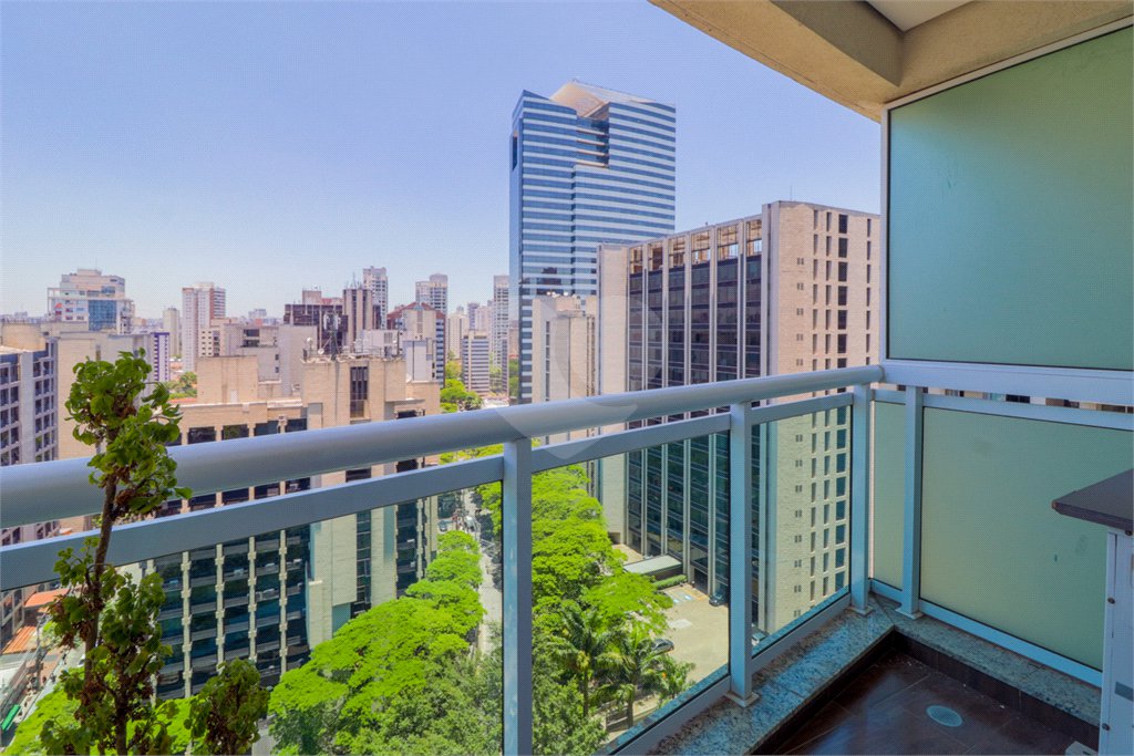 Apartamento à venda com 3 quartos, sendo 2 suítes,  em Cidade Monções, São Paulo, SP
