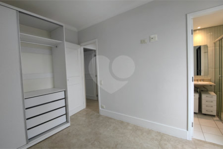 Apartamento à venda ou para alugar com 2 quartos, sendo 1 suíte, em Alto da Boa Vista, São Paulo, SP