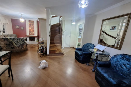 Casa à venda com 5 quartos, sendo 3 suítes,  no condomínio Vila Panamericana, São Paulo - SP