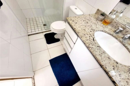 Apartamento Residencial à venda, Gonzaga, Santos - AP1004.