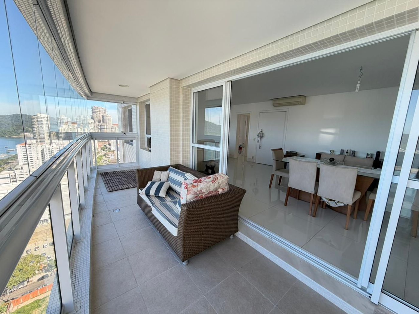 Apartamento com 3 dormitórios à venda, 189 m² por R$ 2.350.000,00 - Ponta da Praia - Santos/SP