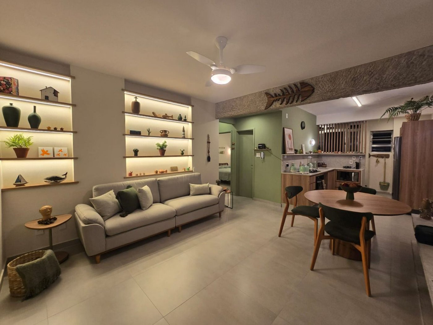 Apartamento com 2 dormitórios à venda, 67 m² por R$ 950.000,00 - Aparecida - Santos/SP