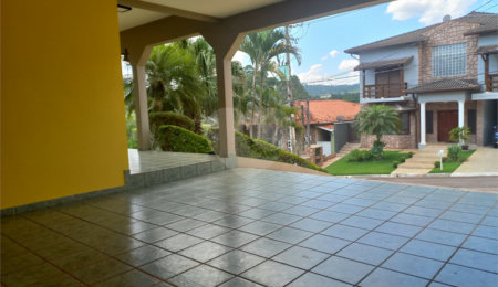 Casa à venda com 4 quartos, sendo 2 suítes,  em Villaggio Capríccio, Louveira, SP