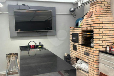 Casa à Venda com 225m² – Ampla e Bem Localizada - Estuda permuta.
