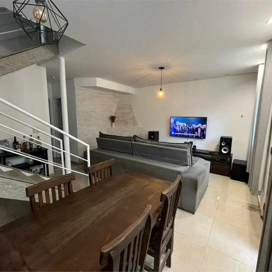 Casa à venda com 3 quartos no condomínio Jd Rebelato, Cotia - SP