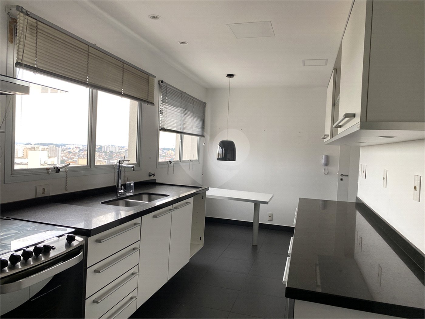 Apartamento à venda com 3 suítes em Vila Andrade, São Paulo, SP