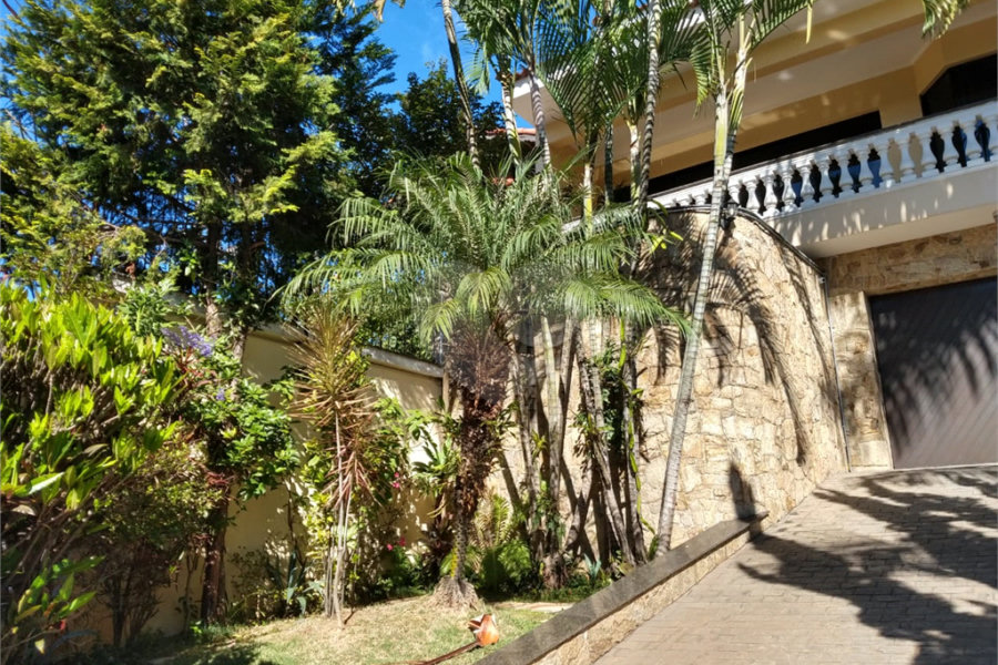 Sobrado à venda com 4 suítes em Tremembé, São Paulo, SP