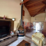 Casa à venda com 3 quartos, sendo 1 suíte, no condomínio Outeiro das Flores 2, Itupeva - SP