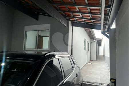 Casa à venda com 3 quartos, sendo 1 suíte,  em Jardim Armênia, Mogi das Cruzes, SP