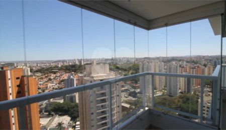 Apartamento à venda com 3 quartos, sendo 1 suíte,  em Morumbi, São Paulo, SP