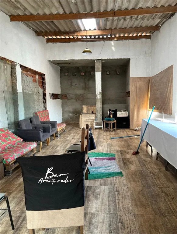 Casa à venda com 3 quartos em Jardim Suína, Taboão da Serra, SP