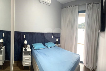 Sobrado à venda com 3 suítes em Jardim Maristela, Atibaia, SP