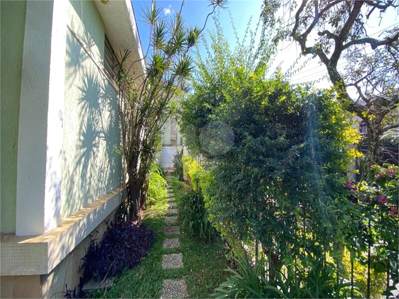 Casa Térrea à venda com 4 quartos, sendo 2 suítes, em Jardim Floresta, São Paulo, SP