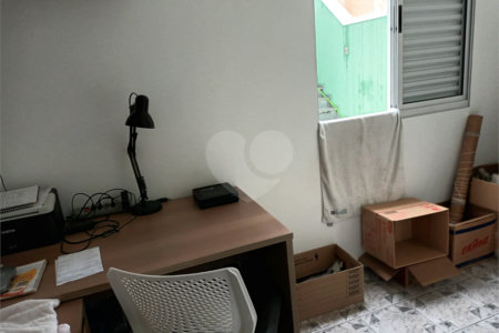 Casa à venda com 3 quartos, sendo 1 suíte, em Parque Peruche, São Paulo, SP