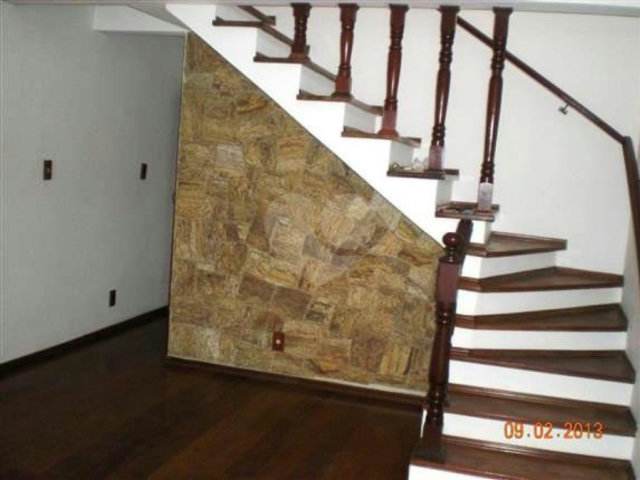 Sobrado à venda com 3 quartos, sendo 1 suíte,  em Vila Nivi, São Paulo, SP