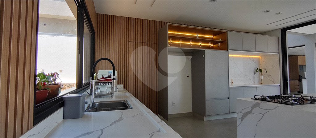 Casa à venda com 4 suítes no condomínio Campos de Santo Antonio II, Itu - SP