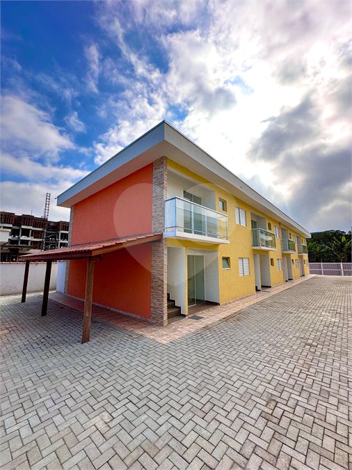 Apartamento à venda com 2 quartos, sendo 1 suíte, em Vista Linda, Bertioga, SP
