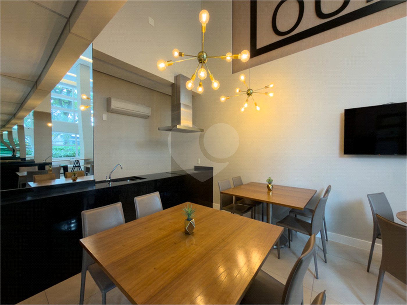 Apartamento à venda com 4 quartos, sendo 2 suítes, em Pinheiros, São Paulo, SP