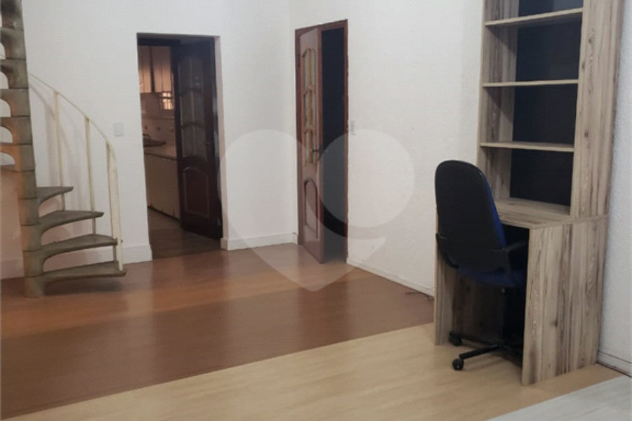 Casa à venda com 5 quartos, sendo 3 suítes,  em Vila Galvão, Guarulhos, SP
