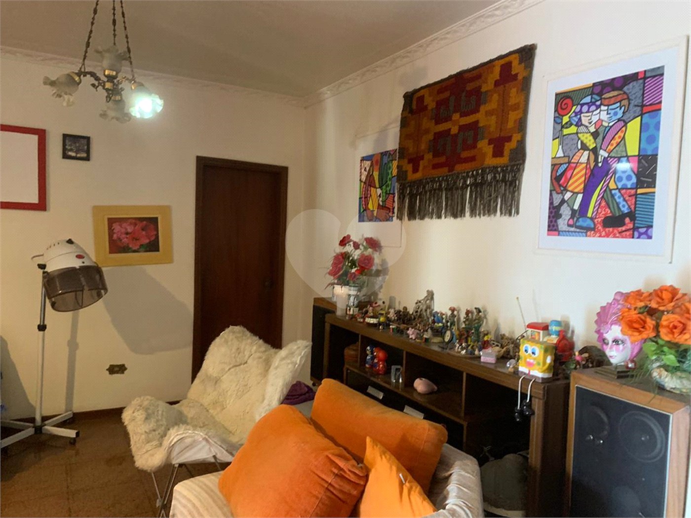 Sobrado à venda ou para alugar com 5 quartos, sendo 4 suítes, em Chácara Monte Alegre, São Paulo, SP