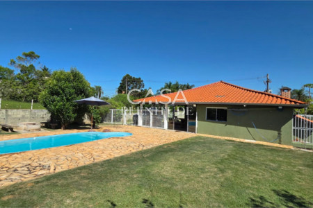 Casa em condomínio à venda ou para alugar com 3 quartos, sendo 1 suíte, em Village da Serra, Araçoiaba da Serra, SP
