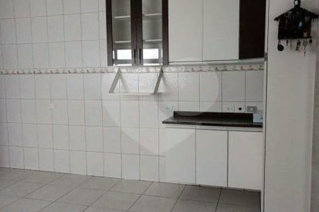 Casa à venda com 3 quartos, sendo 2 suítes, em Jardim São Paulo(zona Norte), São Paulo, SP